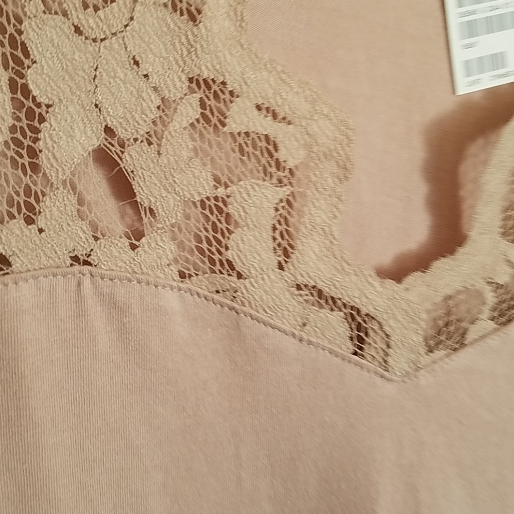 New H&M top - Picture 2 of 3